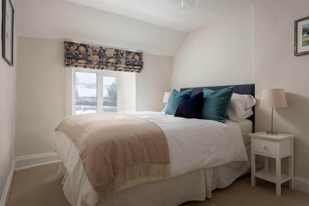Charming 17Th Century Cotswold Cottage Adlestrop Екстериор снимка