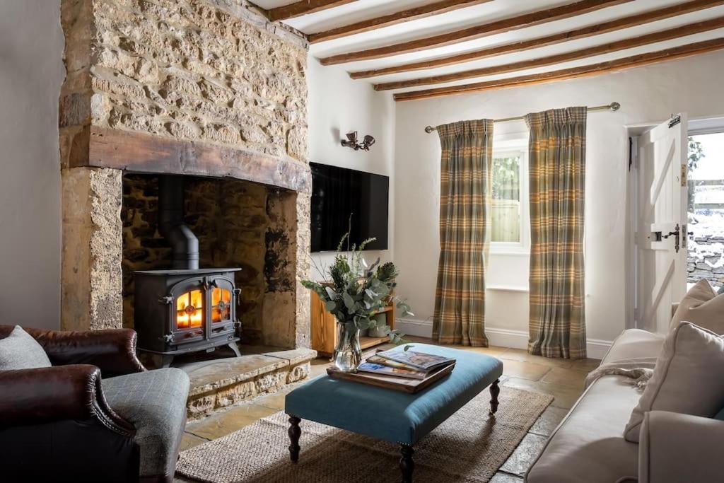 Charming 17Th Century Cotswold Cottage Adlestrop Екстериор снимка