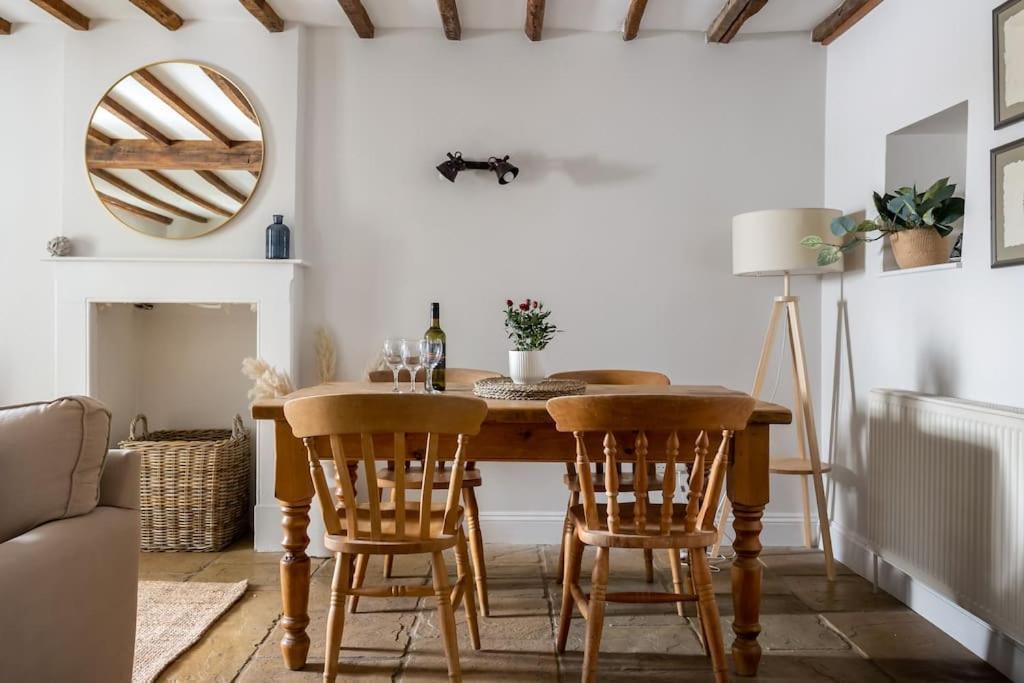 Charming 17Th Century Cotswold Cottage Adlestrop Екстериор снимка