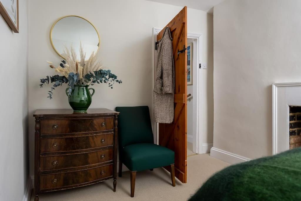Charming 17Th Century Cotswold Cottage Adlestrop Екстериор снимка